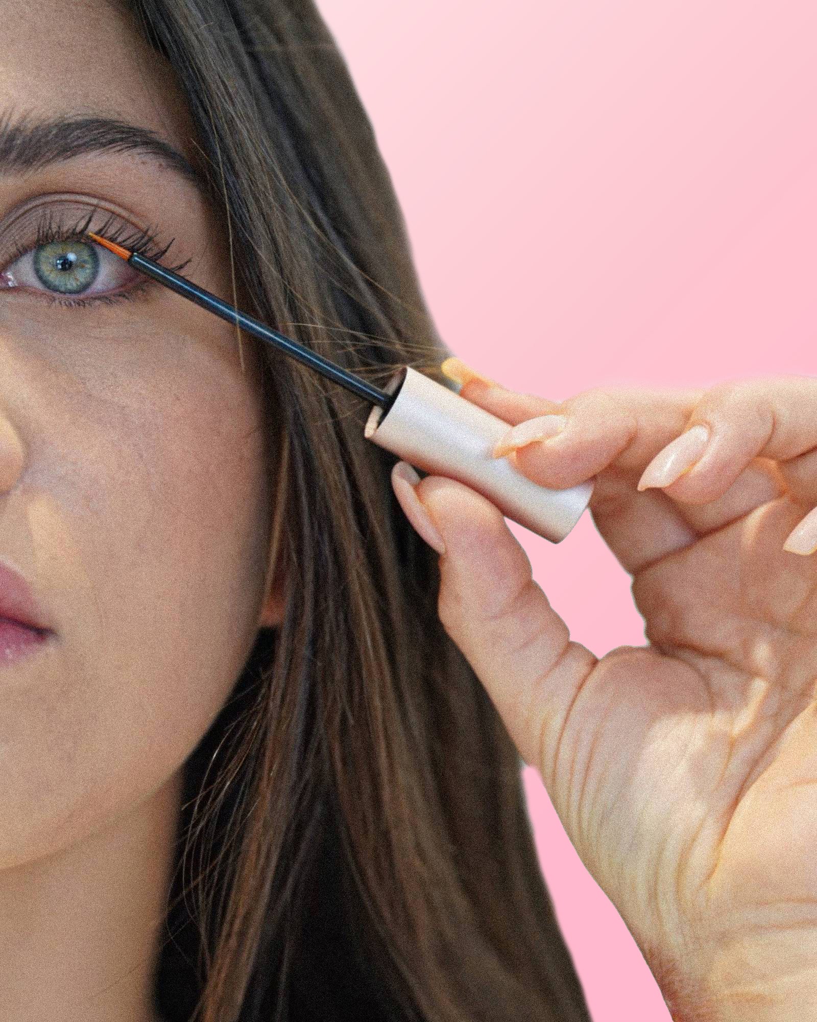 SÉRUM DE CROISSANCE POUR CILS